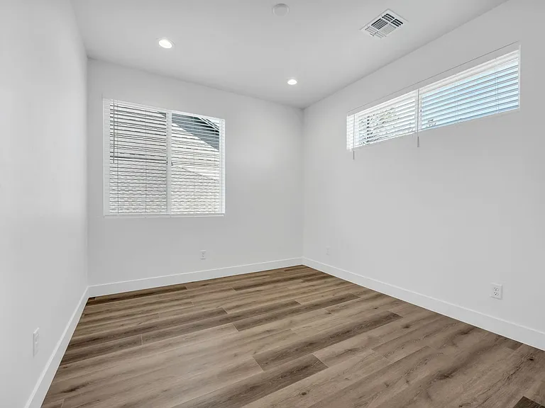 3219 E Copperleaf Ln — Photo 8