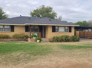 724 N 7th St, Hollis, OK 73550