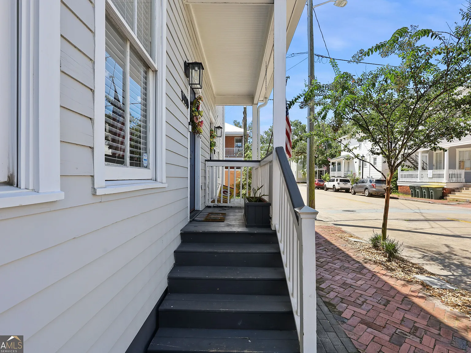2 bed, 2.0 bath, 1088 sqft, $2,400 — Photo 3