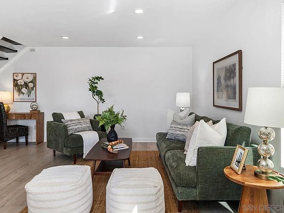 4th image of 4062 Mount Acadia Blvd