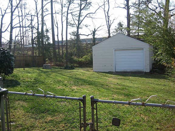 2nd image of 8805 Dena Dr