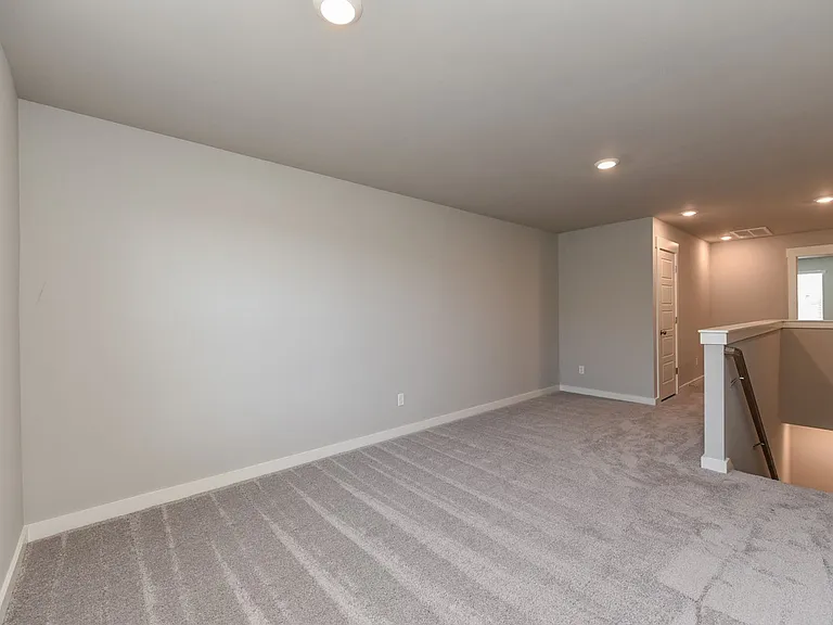 728 Mickelson Way — Photo 30