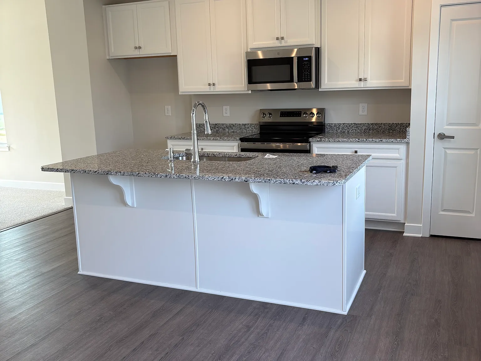 501 Old Lime Pl — Photo 3