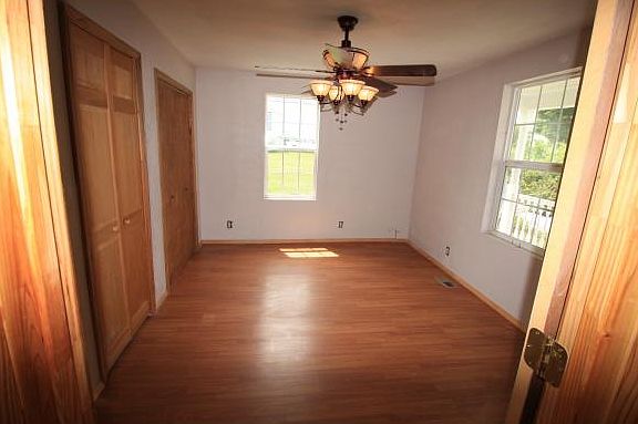 2nd image of 112 Marion Ave