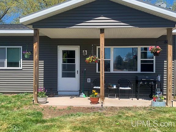 4th image of 632 Union St