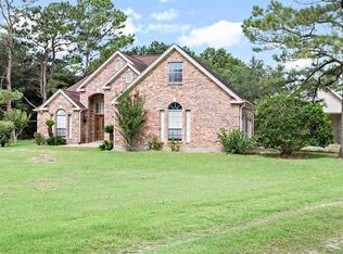 18920 County Line Rd, Winnie, TX 77665