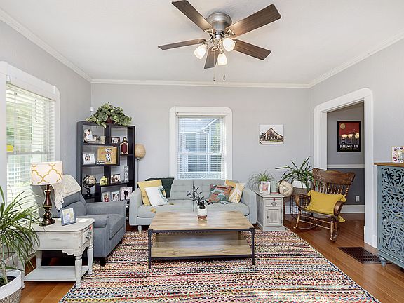 5th image of 6120 Winthrop Ave