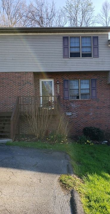 1st image of 2247 Forest Acres Dr #2247