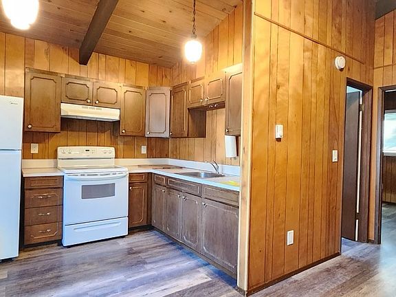 3rd image of 50 E Somersby Pl