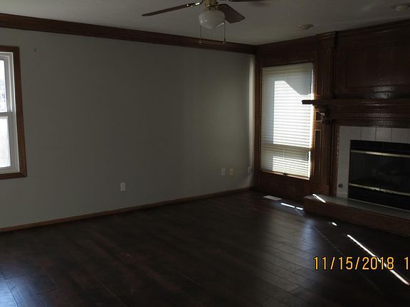 2nd image of 1000 Westbrooke Ct