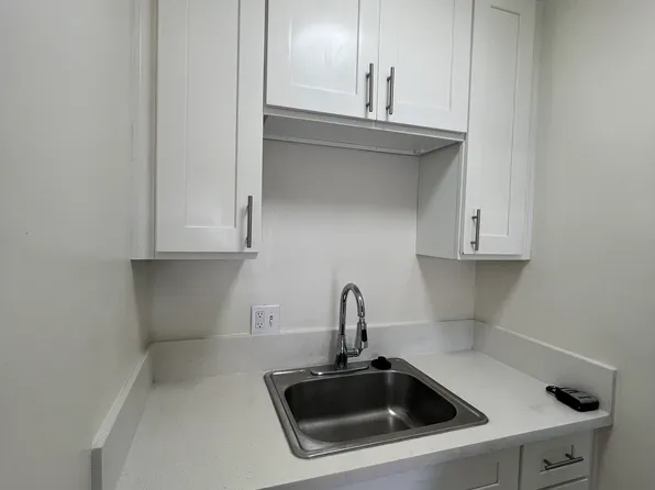 1134 N East St APT A, Anaheim, CA 92805