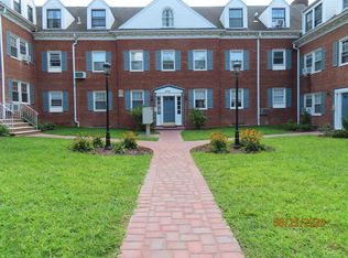 490 Beverly Rd #B-6, Teaneck, NJ 07666