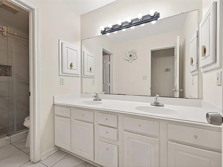 14914 W Bend Dr — Photo 24