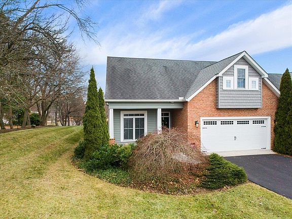 2nd image of 612 Kentwood Dr