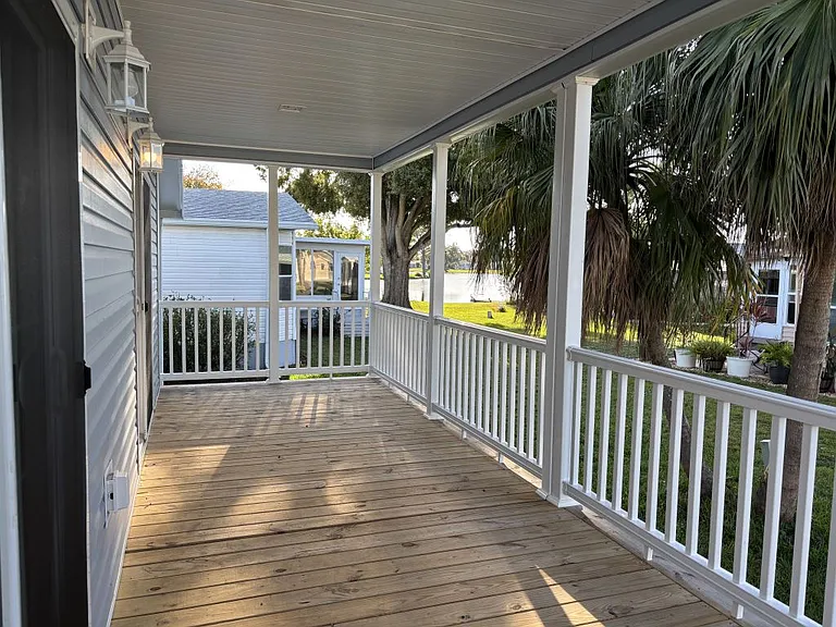 250 Bimini Cay Cir #250 — Photo 14
