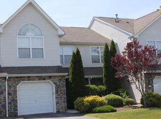25 Maywood Run, Tinton Falls, NJ 07753