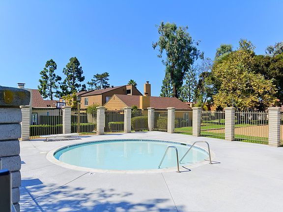 4th image of 10552 Greenford Dr