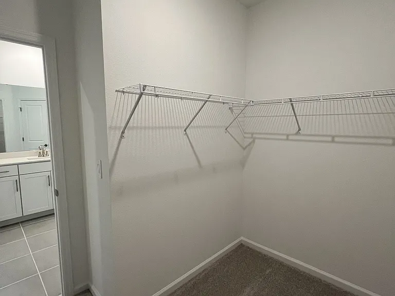 5653 Fiona Ln — Photo 37