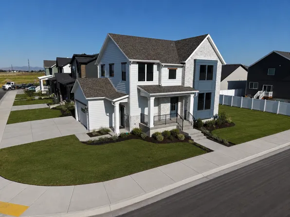 2810 W Guernsey Ln, Ogden, UT 84403