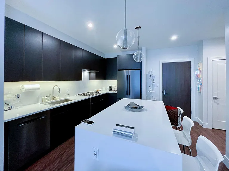 99 Sumner St #306 — Photo 3