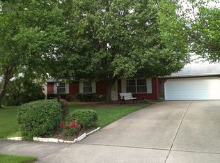 4012 Sheratan Dr, Fort Wayne, IN 46808