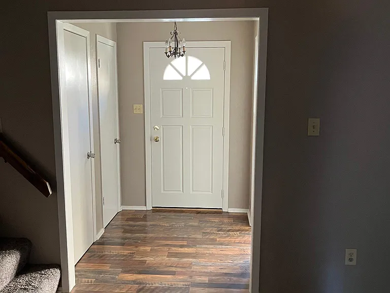 9009 Clusters Dr — Photo 9