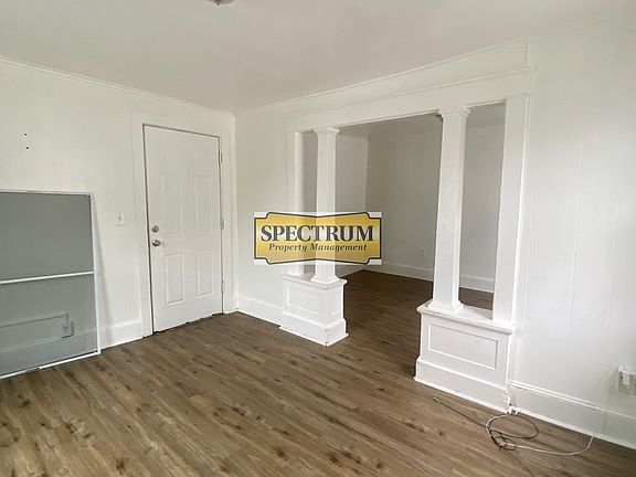 3rd image of 20 Gold St APT 2