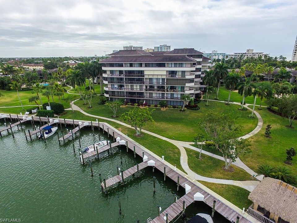 1st image of 651 Seaview Ct APT 208