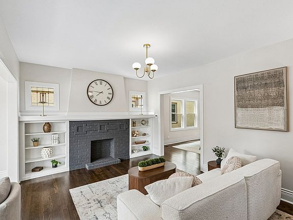 3rd image of 515 S Oak Park Ave