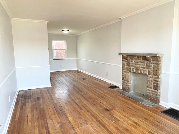 5th image of 4947 N High St
