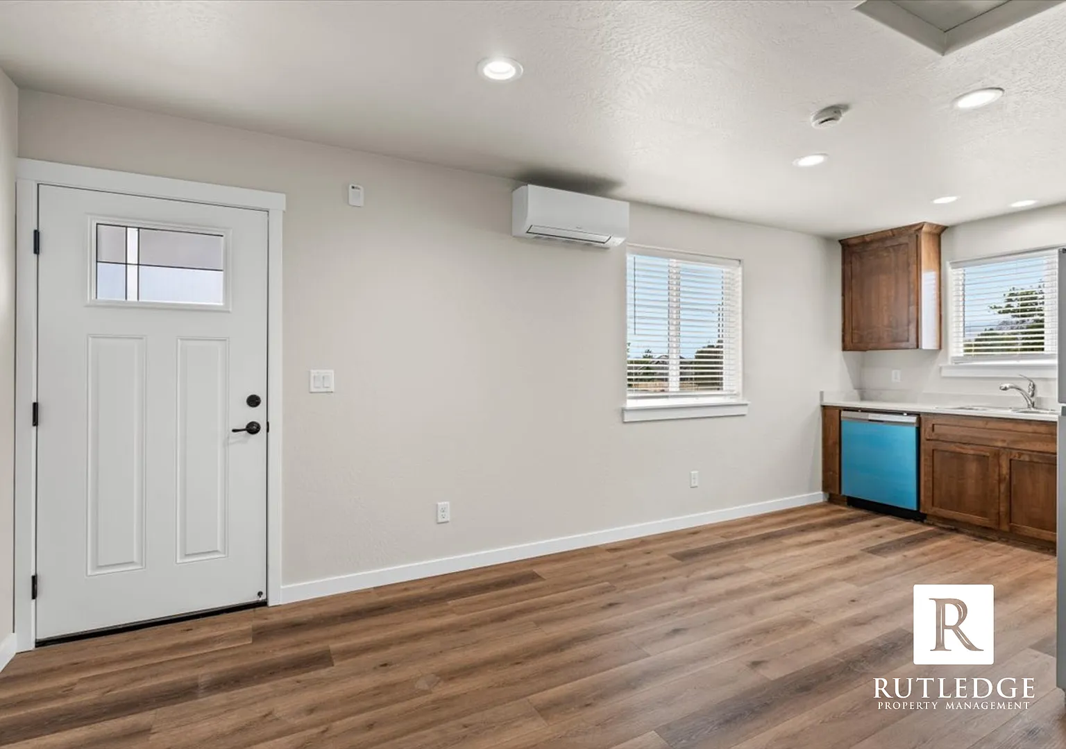 Brand New Willow Bend Estates in Snyder Creek - Central Point — Photo 3
