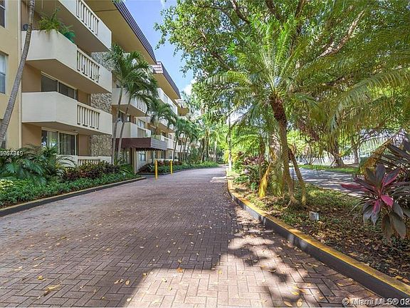 2nd image of 1800 Sans Souci Blvd APT 300