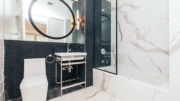 Rented by Nooklyn NYC LLC | media 21