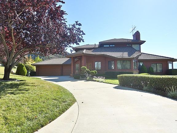 2nd image of 13073 Oak Crest Dr