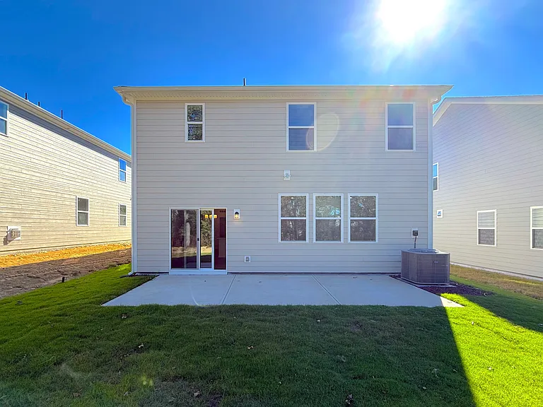 2409 Abbot Hall Dr — Photo 3