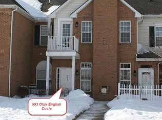 593 Olde English Cir, Howell, MI 48855