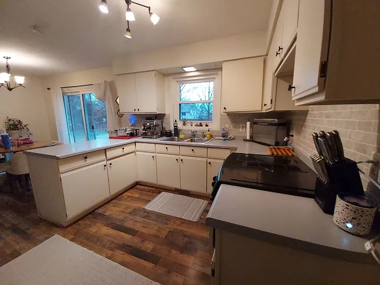 206 Acorn Ln — Photo 4