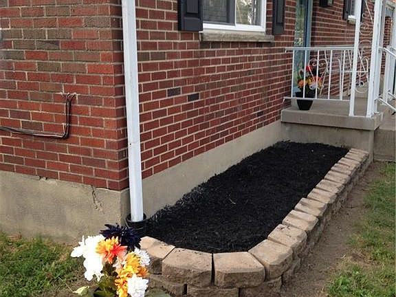 4th image of 2125 Hazel Ave