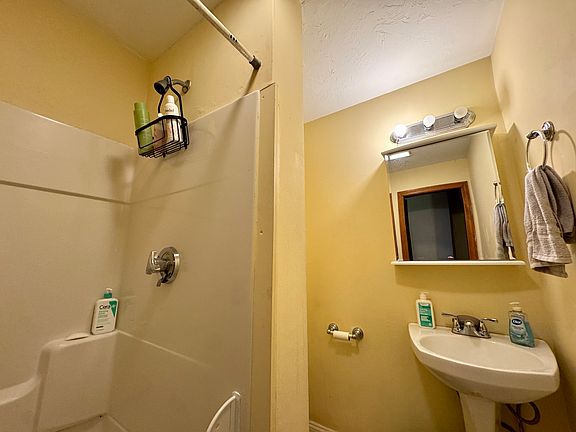 3rd image of 1516 Tremont St #3