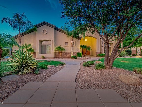 Mature Frontyard landscaping