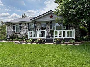 550 W Water Tower Rd, Salem, IN 47167