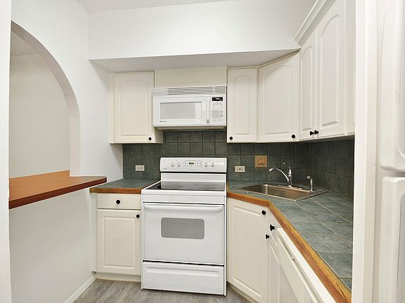 4th image of 130 Water St APT 7B