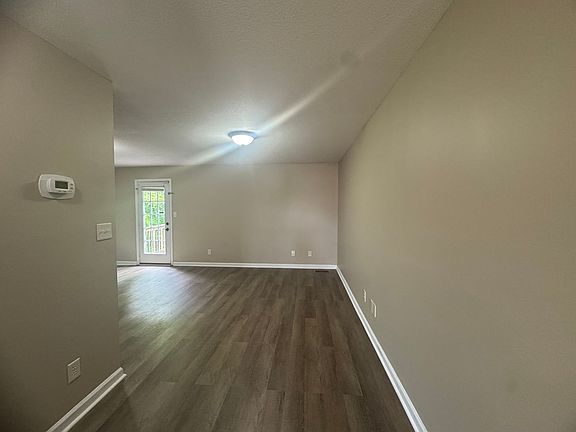 5th image of 1732 Thistlewood Dr Unit A