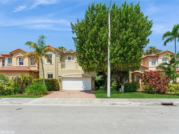 7476 NW 113th Path, Doral, FL 33178