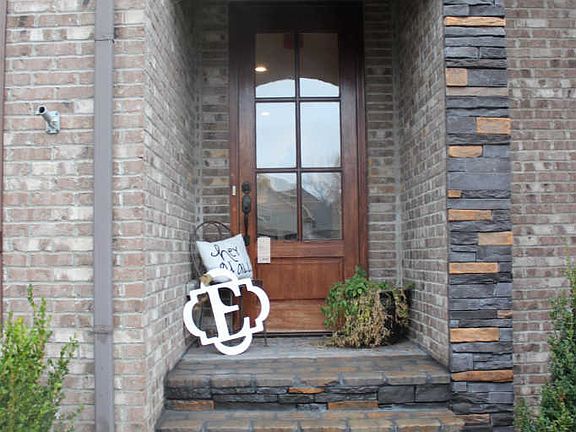 4th image of 2991 Prince Dr