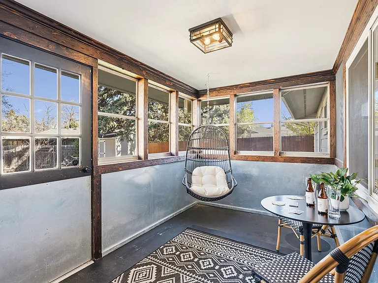 1004 Mantz Pl — Photo 19