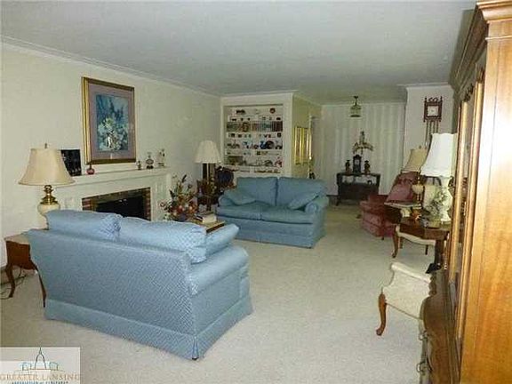5th image of 175 Maplewood Dr
