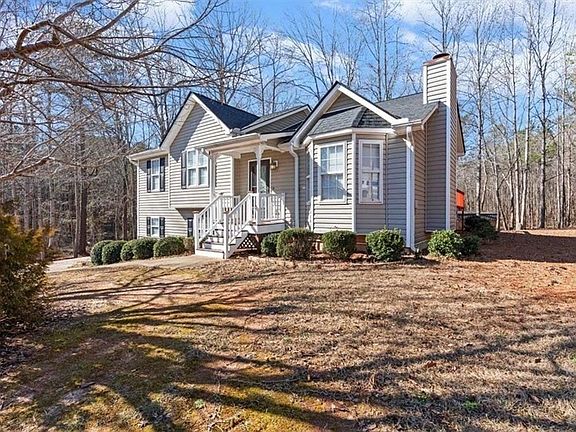 2nd image of 585 Bethany Woods Dr
