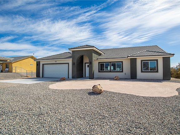 3rd image of 801 Fort Churchill Rd