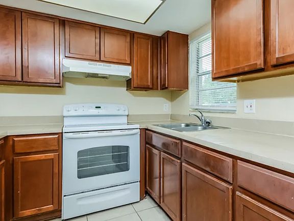 4th image of 231 La Paz Dr #15